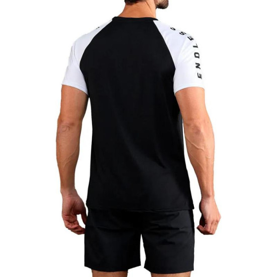 Camiseta Endless Feisty Iconic Negro Blanco